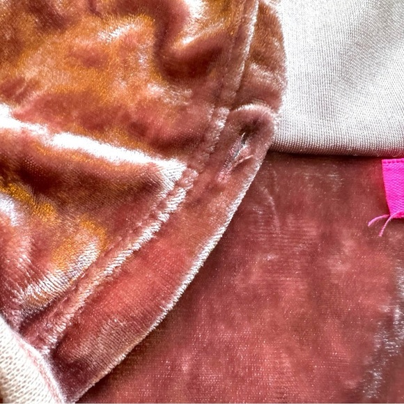 Betsey Johnson Crushed Velvet Hoodie Dress – Size Small - Picture 7 of 16